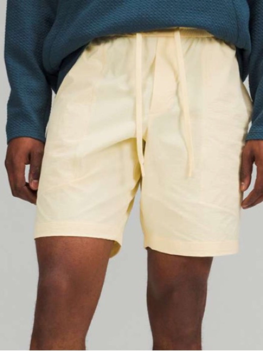 Lululemon Bowline Short 8" *Stretch Ripstop Size Large Lemon Chiffon